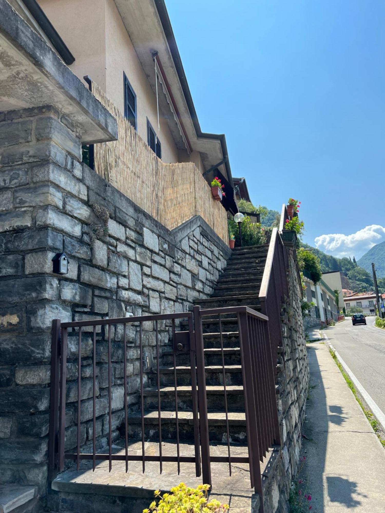 Casa Nima Lake Apartment Perledo Exterior foto